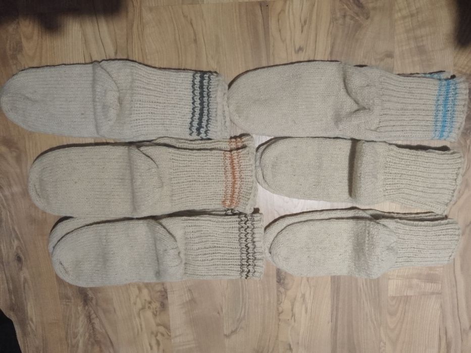 Вълнени чорапи- ръчно плетени