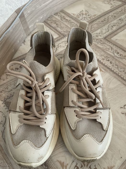 Кроссовки летние