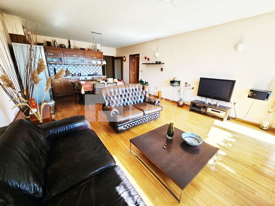 Продава се Тристаен апартамент в София, Хладилника - 127 кв.м за 3008 €/кв.м - Снимка #3