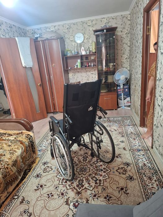 Инвалидная коляска домашняя
