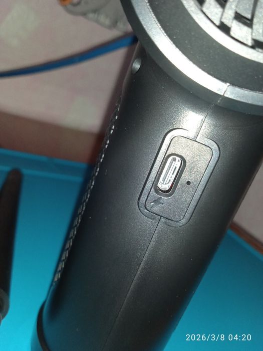 Воздуходувка для чистки компьютера