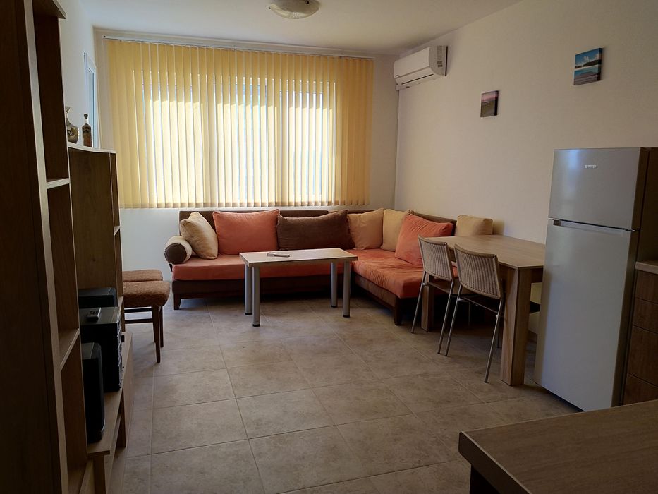 Дава се под наем Двустаен апартамент в Варна, Левски - 56 кв.м за 450 € - Снимка #1