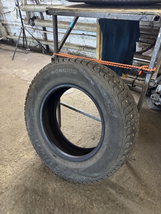 Продам два баллона от пассата