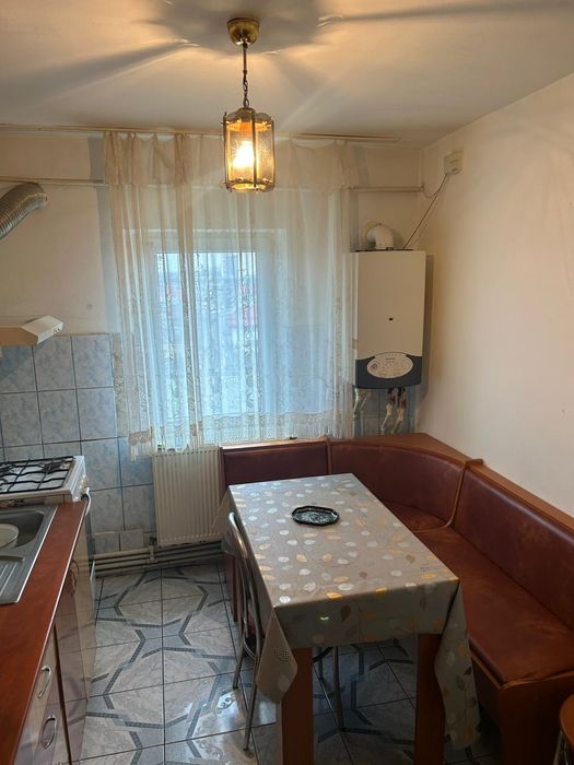 Vand apartament cu 2camere