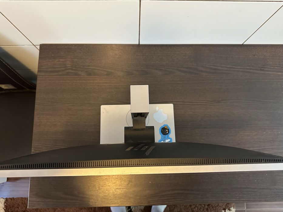 Monitor hp e233