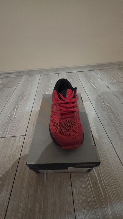 Маратонки Asics, номер 40