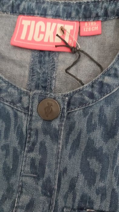 Новые джинсовое платье на 6-7  лет