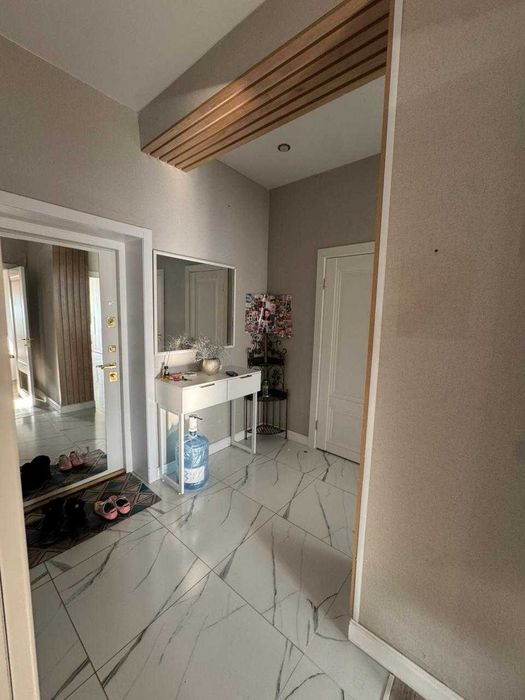 Продается 2 ком квартира район Элегант