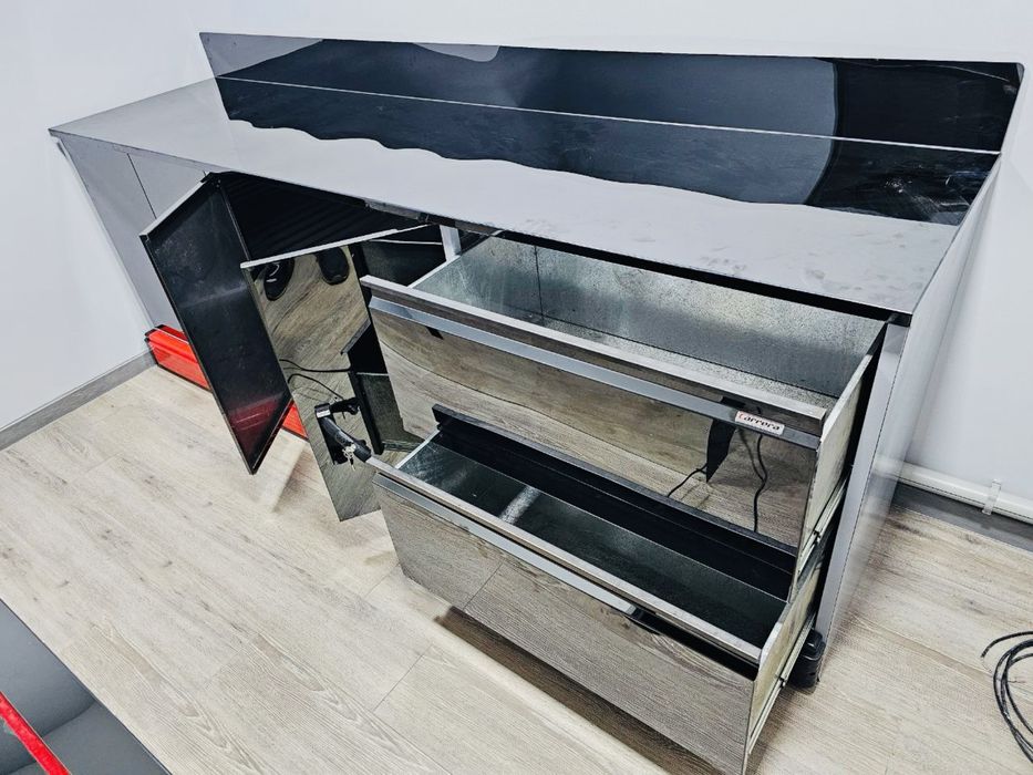 Стеллажи,витрины,холодильники,стелажи