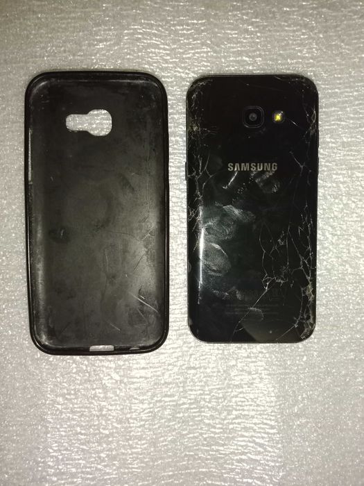 Samsung Galaxy A5 (2017) SM-A520F 32GB 5.2Super AMOLED Android 8