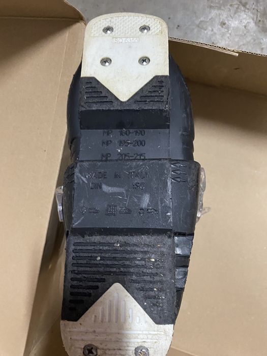 Ски обувки Roxa регулируеми за деца 28.5-34 номер