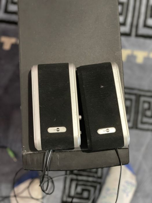 Продавам компютер DELUX