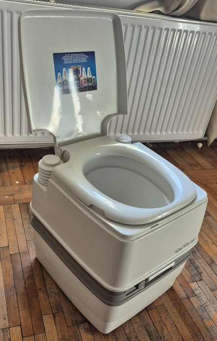 Wc portabil rulota