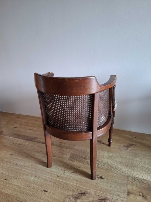 Антикварен Трапезен Комплект