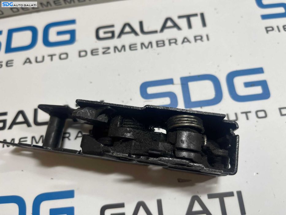 Broasca Incuietoare Capota Motor Audi A3 8P Non Facelift 2004 - 2008 Cod 8P0823509D [B3454]