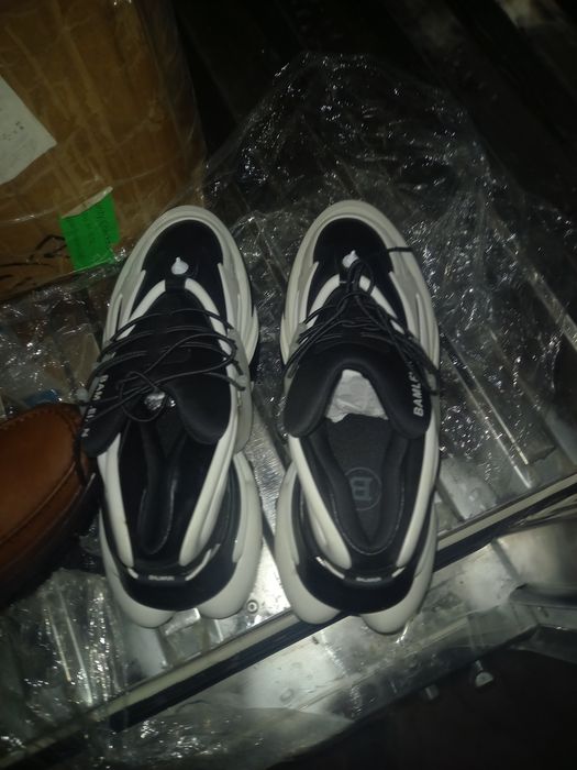 Дизайнерские красовки космические