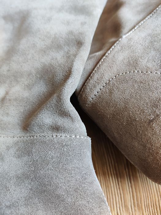 Боти от естествен велур