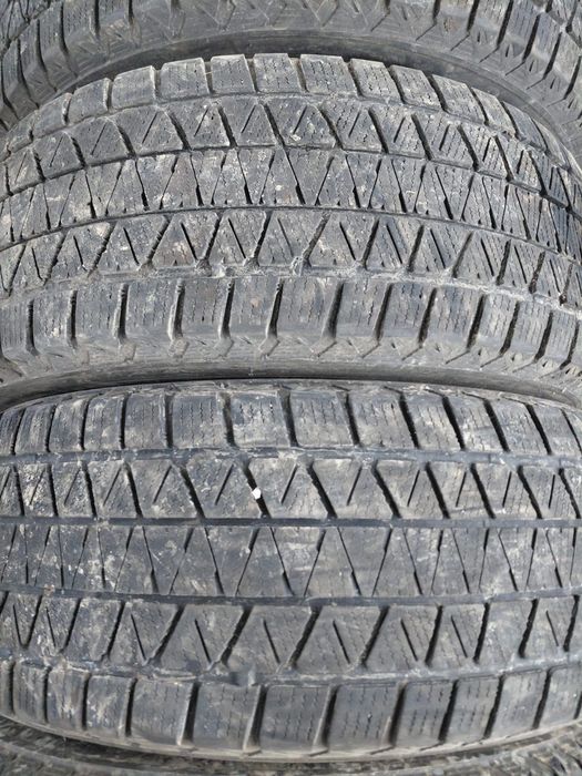 265/65 r17 de iarna 4 buc f bune BRIDGESTONE