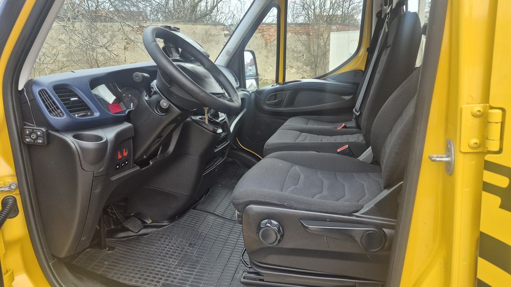 Iveco daily 35c15 7 locuri   3500 kg HIT-MATIC  8 trepte