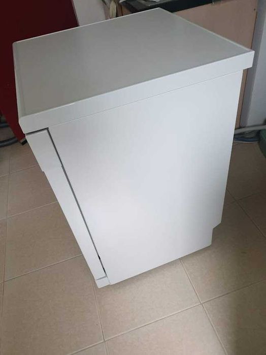 UK - Miele Съдомиялна - 14 Комплекта - Свободностояща - 60см