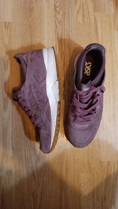 adidasi asics gel lyte V