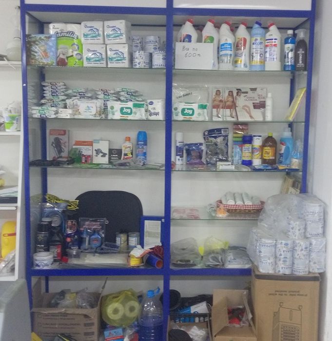 Продам полки , холодильник,для магазина