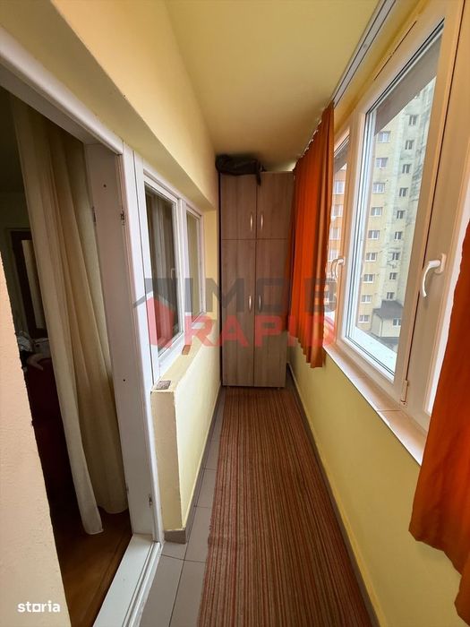 Apartament cu 3 camere, Zona Han