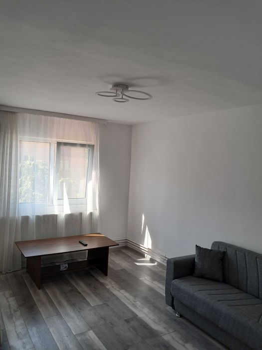 Garsonieră de închiriat Gorjului