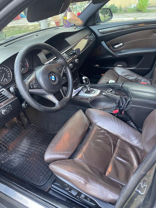 BMW 5 Series 2010 — imagine 5