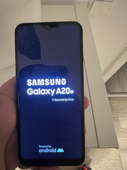 Vand Samung galaxy a20e