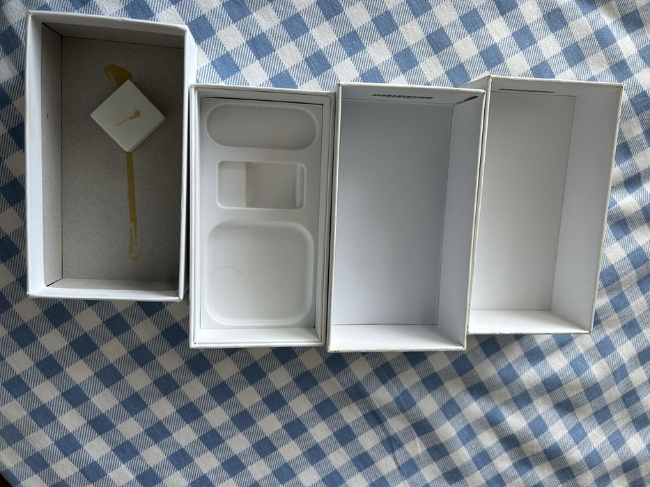 Коробки от айфон 5S