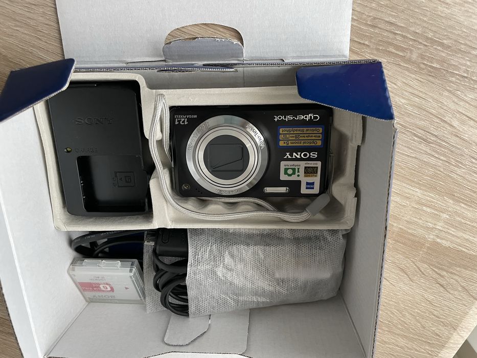 Aparat Foto - Sony Cyber-Shot DSC W270