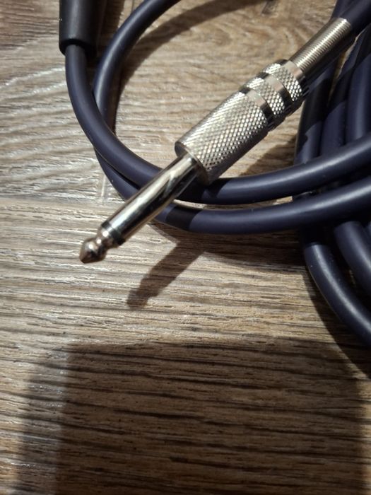 Микрофоны кабельные.