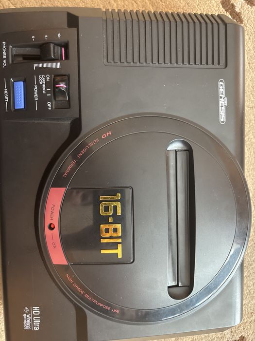 Игровая консоль с играми