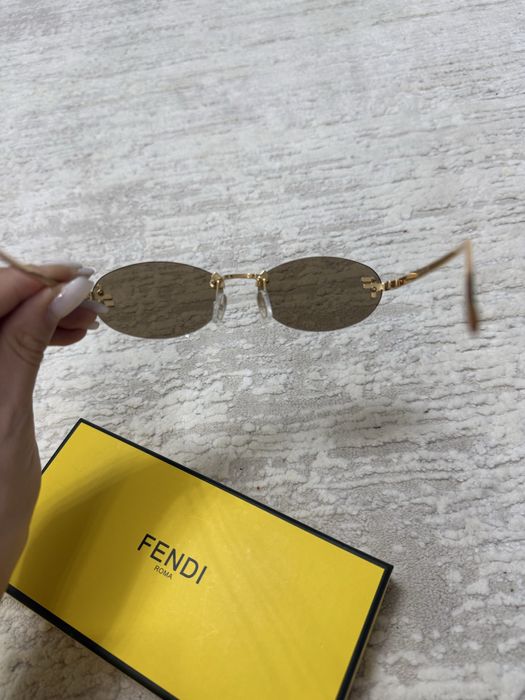 Очки Фенди Буковки