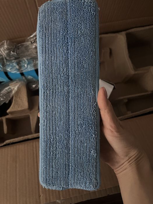 Пылесос Rawmid.