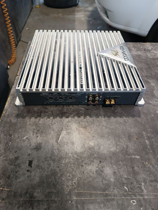Продаётся усилитель KENWOOD..
