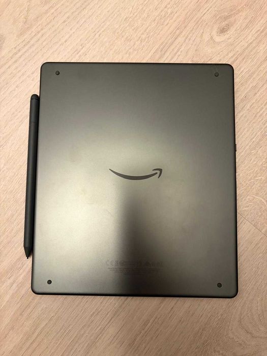 Kindle Scribe + Premium Pen