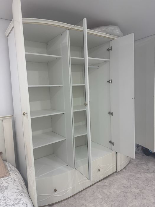 Спальный гарнитур без кровати