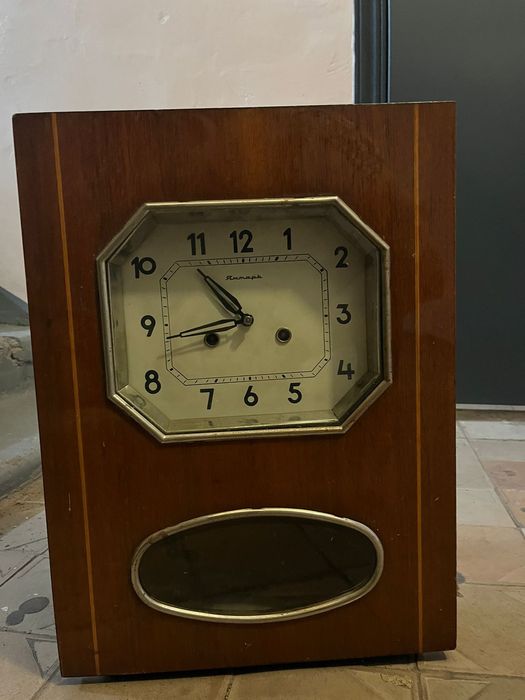 Старинные настенные часы