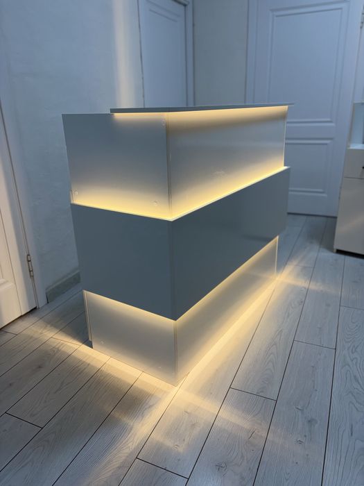 Барные стойки ресепшены в наличии