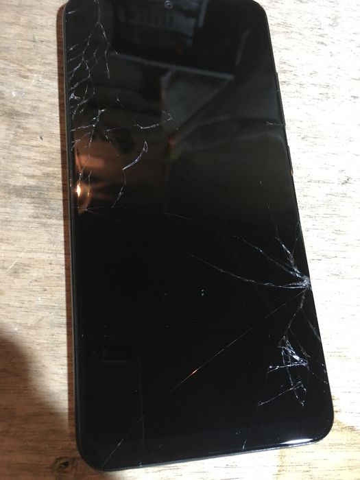 Мобильный телефон VIVO Y1s