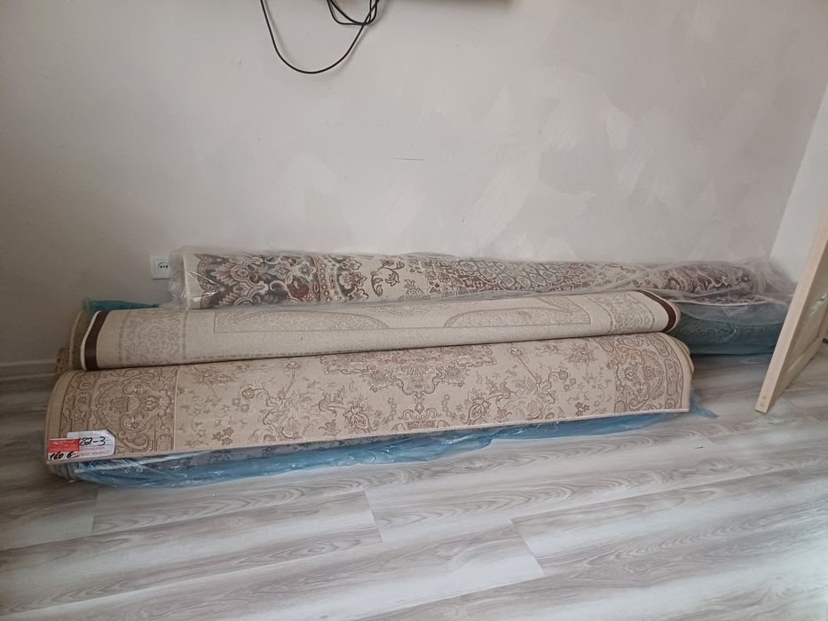 Продажа срочно  ковров