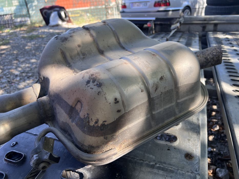 Крайно гърне ауспух от пасат 6 2.0 фси мотор pasat 6 2.0 fsi