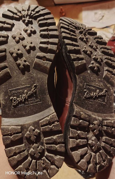 Кубинки 10 дупки  с бомбе метално, обувки Gripfast 3 дупки бордо