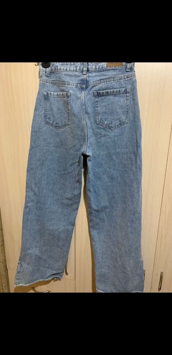 Карго и джинсы..