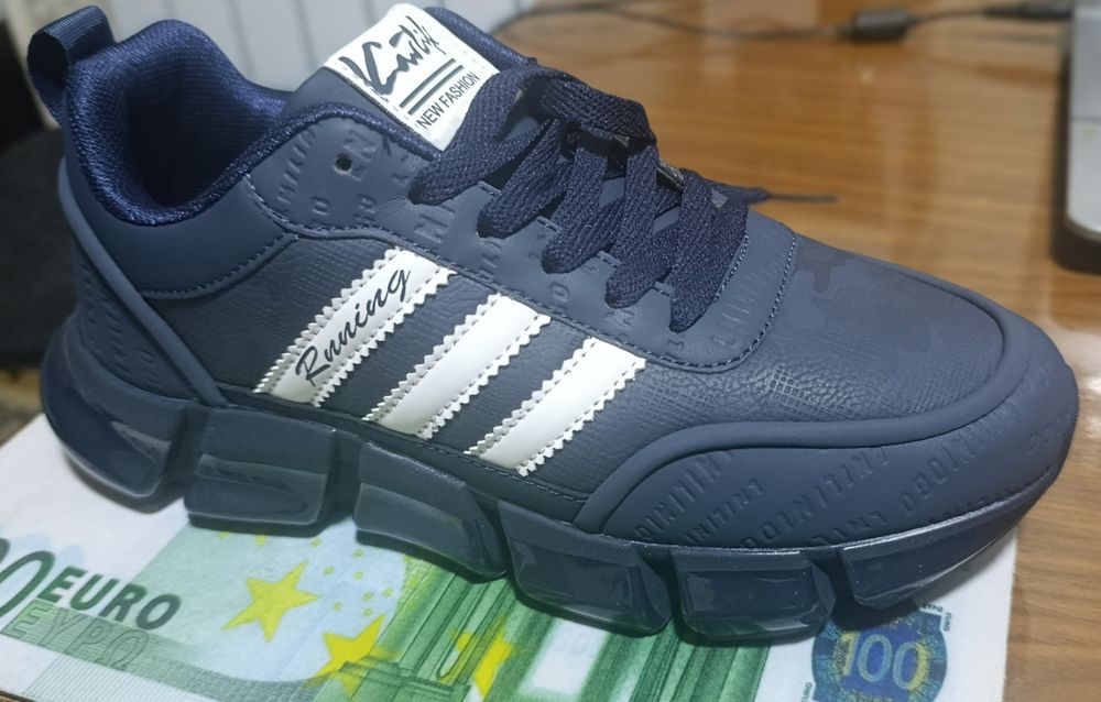 Продам новые кросовки 40 размер