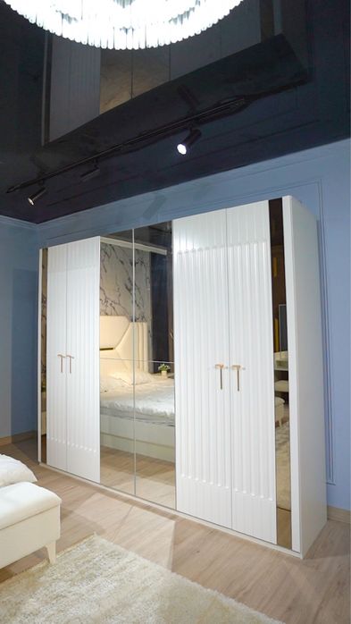 Продам шкаф белый