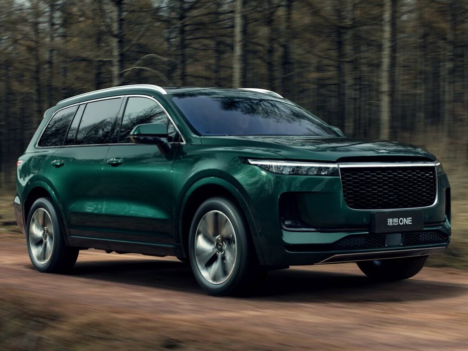 Срочно !!!   !! Li one , li one  зелёный 21/24йил , сотилади