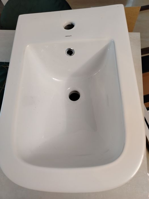 Bideu newarc nou suspendat